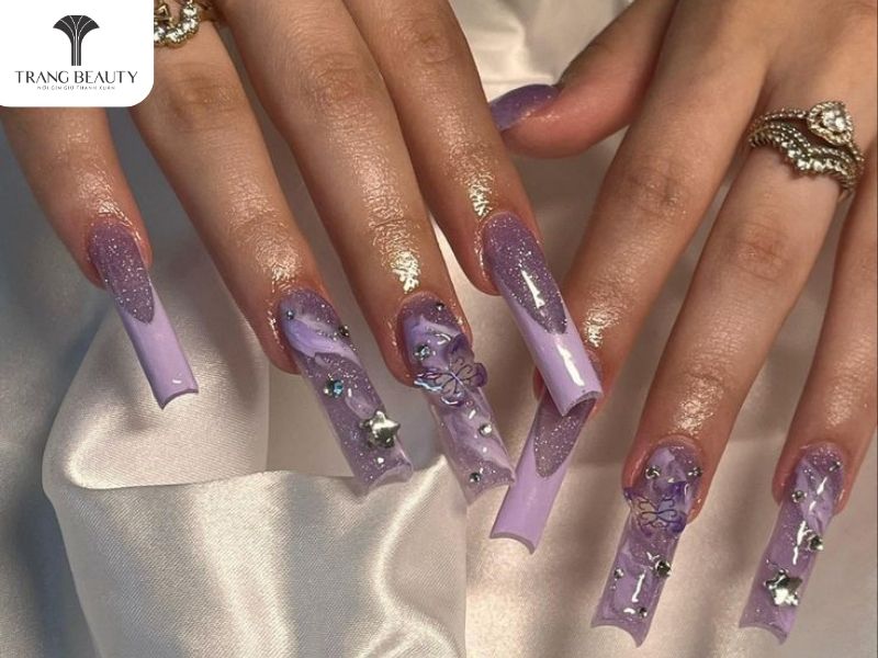 Mẫu nail đẹp cho móng tay dài màu tím duyên dáng