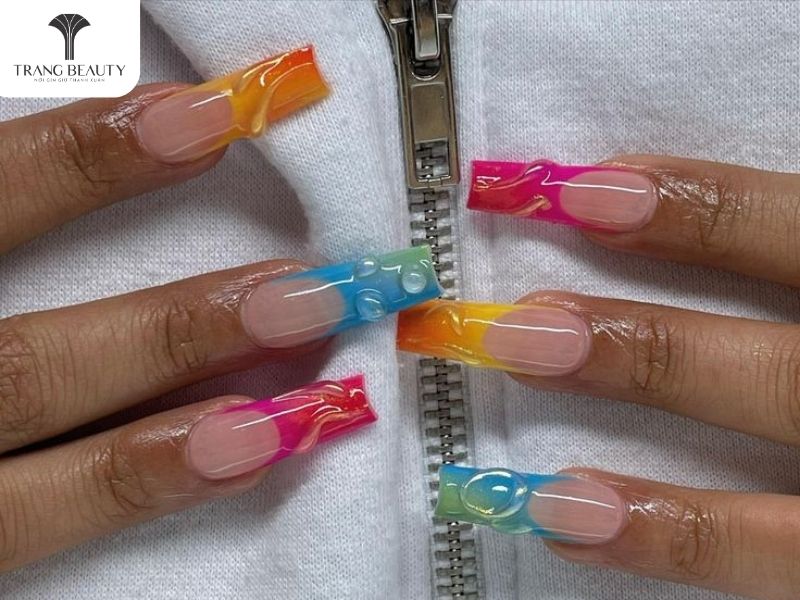 Mẫu nail đẹp cho móng tay dài nhiều màu sắc