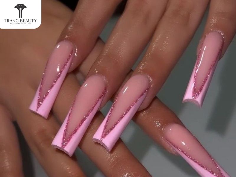 Mẫu nail đẹp màu hồng ngọt cho móng dài