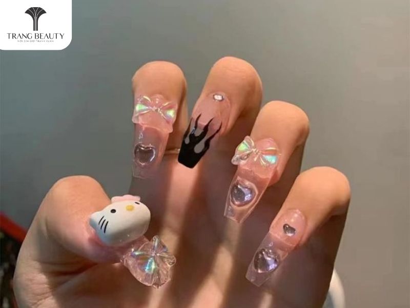 Nail động vật đáng yêu là mẫu nail đẹp cho móng dài