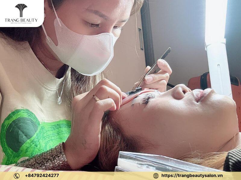 Học nối mi ở đâu tốt quận 2, TP. HCM ? Top 10 địa chỉ mà các nàng nên tham khảo 9 My Vân Eyelash không giới hạn thời gian học, cam kết đào tạo học viên đến khi thạo nghề