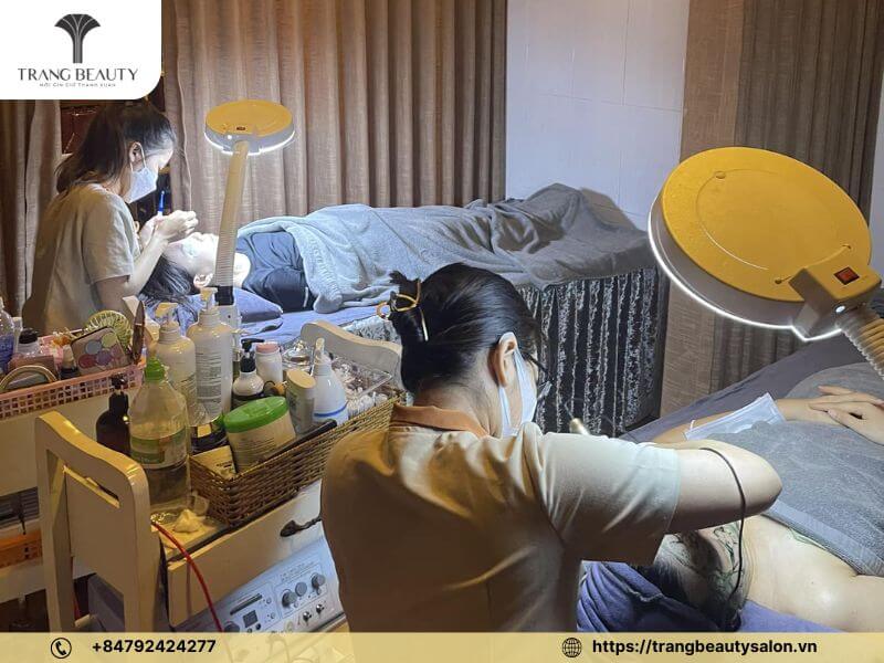 Học nối mi ở đâu tốt quận 2, TP. HCM ? Top 10 địa chỉ mà các nàng nên tham khảo 7 Tiệm spa nhận đào tạo nghề cho người đam mê ngành dịch vụ làm đẹp