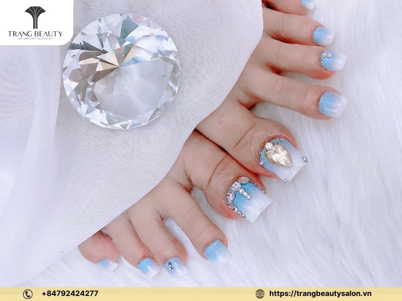 Mẫu nail dẫn đầu xu hướng hiện nay