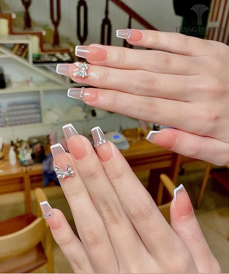 Nail thạch nhũ xu hướng làm đẹp hiện đại