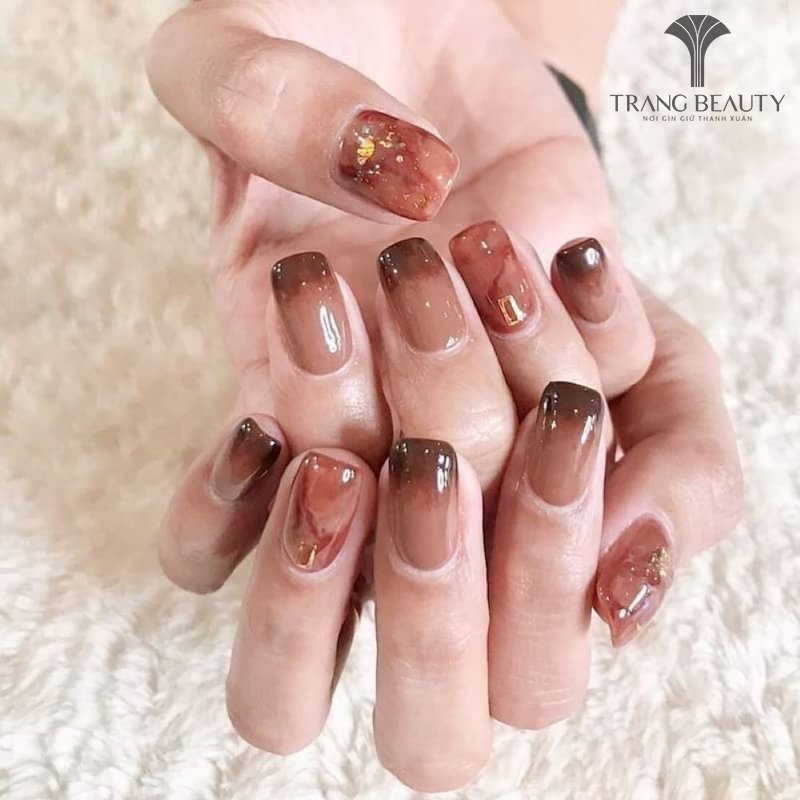 Khám phá mẫu sơn nail thạch hot trend