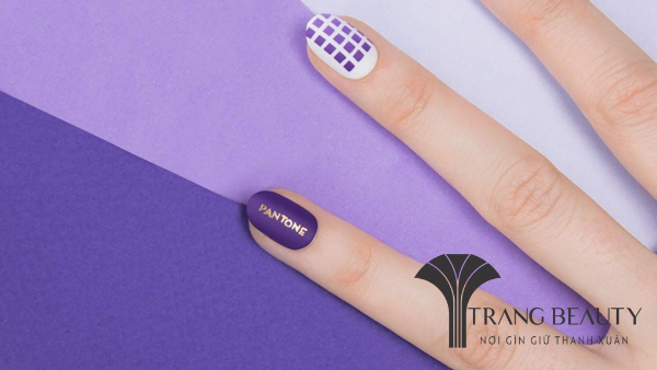 Nail caro là xu hướng được giới trẻ ưa chuộng