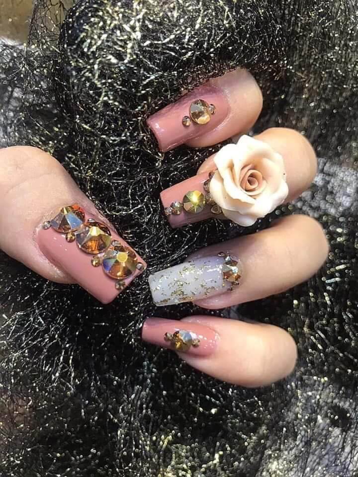 nail nhũ khổng tước