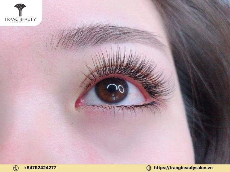 Nối mi bao nhiêu tiền? Cập nhật bảng giá nối mi rẻ nhất 2024 4 Yếu tố tác động đến mức giá nối mi