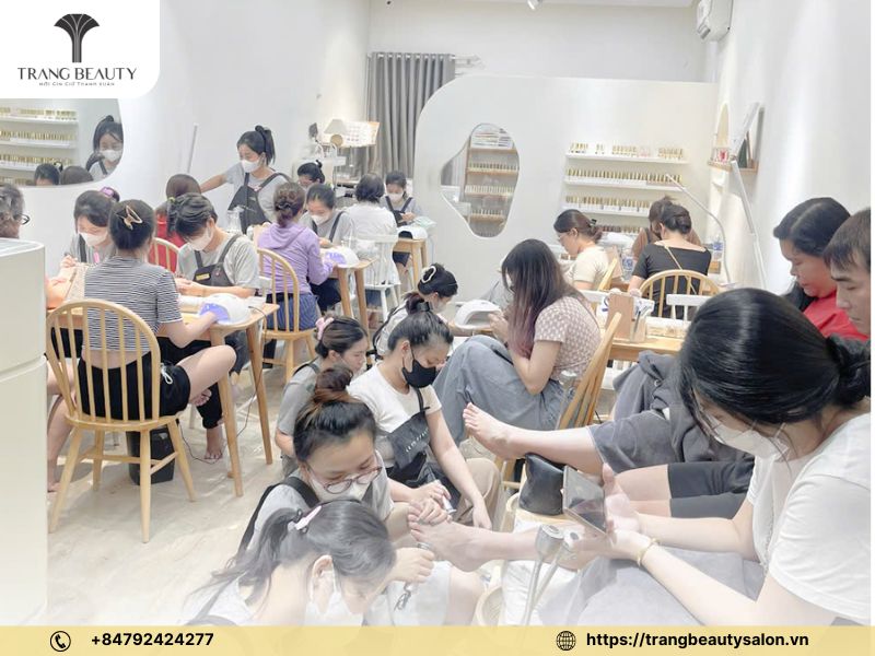 Học nail ở đâu tốt quận 1? Top 9 địa chỉ học nail uy tín nhất Quận 1, TP. HCM 13 Letty Beauty là sự lựa chọn lý tưởng cho những ai muốn bắt đầu sự nghiệp trong ngành nail