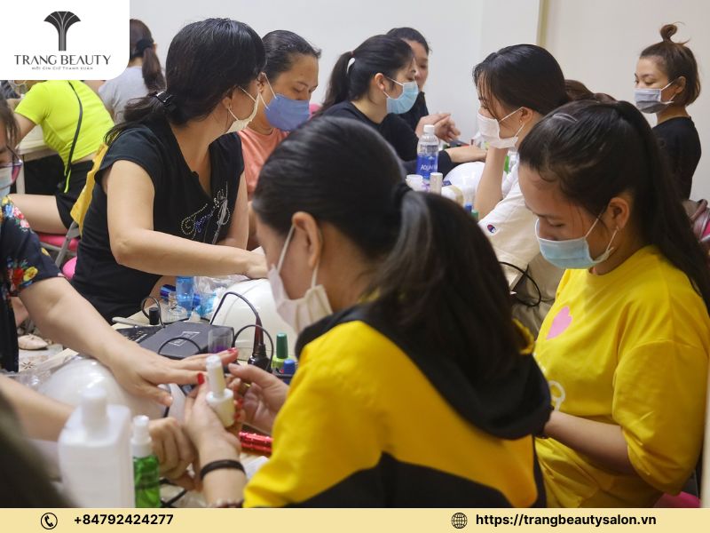 Top 10 địa chỉ học nail uy tín ở Quận 10, TP.HCM được yêu thích nhất 12 Trung tâm Đào tạo Thẩm mỹ MainBeauty